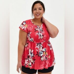Torrid babydoll floral tee